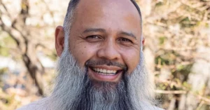 Leia mais sobre o artigo Eliseu de Oliveira, 47 anos: carreira em ascensão no nicho de condomínios populares