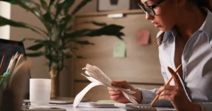 Leia mais sobre o artigo Cobrança de inadimplentes: como definir o fluxo no regimento do condomínio