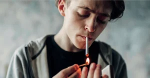 Leia mais sobre o artigo Como condomínios podem lidar com casos de dependência química