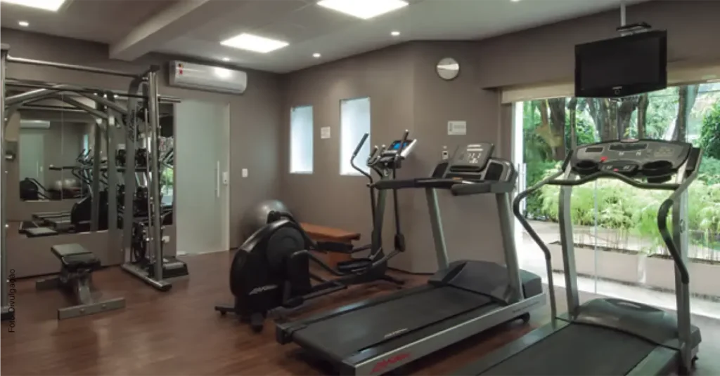 Academia de condomínio recem reformada