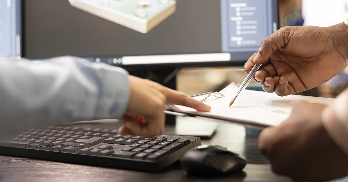 No momento, você está visualizando Cartão corporativo em condomínios: conveniência ou risco à gestão do síndico?
