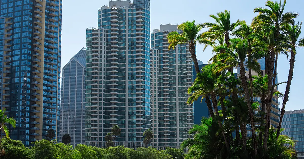 No momento, você está visualizando Tecnologia em condomínios: 18 inovações que transformaram a gestão nos últimos 25 anos