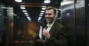 Leia mais sobre o artigo Elevador social e de serviço: a distinção ainda faz sentido?