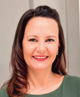 Patrícia Manesco Domingos, gerente financeiro, PFX Elevadores
