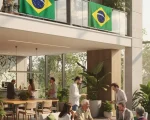 Fachada de condomínio residencial com algumas sacadas exibindo discretamente bandeiras do Brasil durante período esportivo, moradores conversando cordialmente em área comum, ambiente harmonioso e familiar.